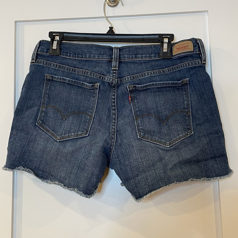 Womens Levis Levi Strauss Jeans Denim Shorts Hot Pants Cut Offs Raw Edge Boho 8 - Picture 2 of 11